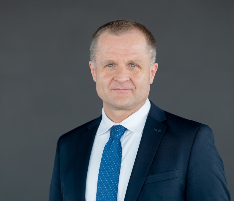 Dr. Stephan Fasshauer Dr. Stephan Fasshauer