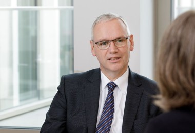 Dr.Stefan Hussy, DGUV-Hauptgeschäftsführer 
